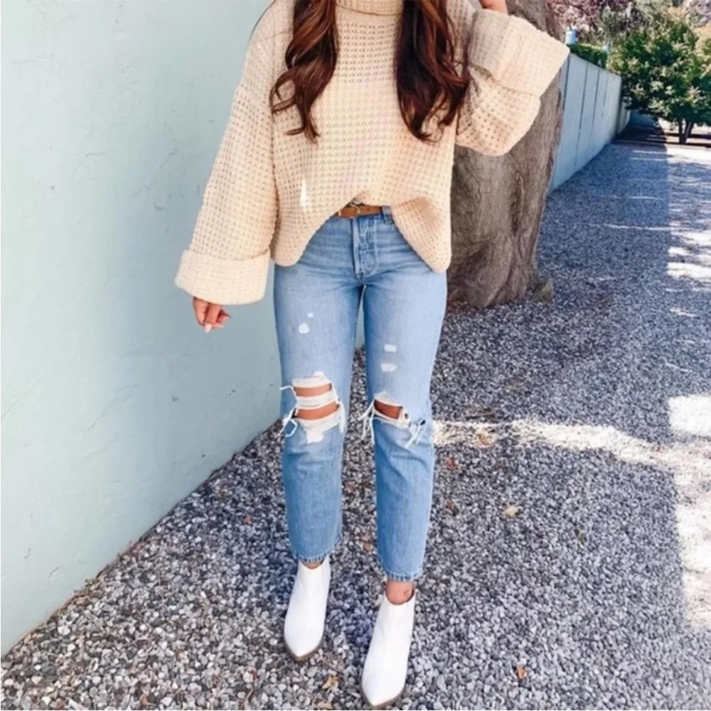 Levi’s 501 Cropped Montgomery Jeans